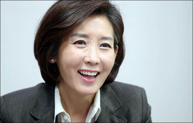 [속보] 나경원 압승, 자유한국당 새 원내대표로 선출