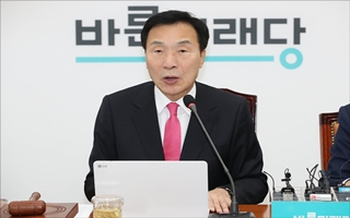 손학규 "文대통령, 소득주도성장 폐기하고 이념편향적 경제정책 버려야"