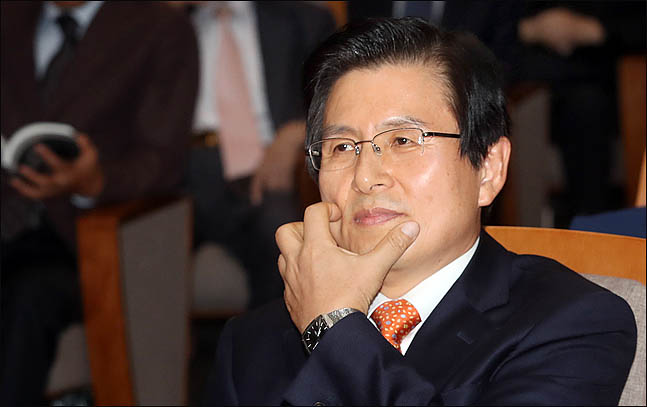 황교안 한국당 전대 출마…민주당에 호재이자 변수?
