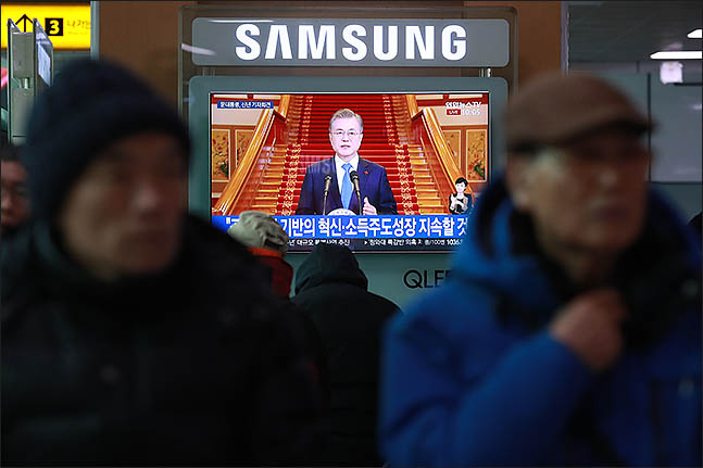 여권, '같은 날 같은 경제 행보'…2인3각 효과 