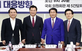 "황교안·오세훈 참석에 자리 부족"…한국당 당권주자 신경전