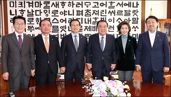 북미회담 개최에...민주당 '무한한 기대' 한국당 '무거운 숙제'