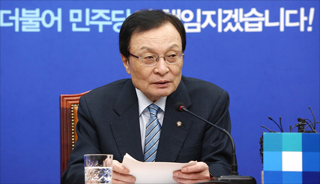 이해찬 "한국당 반대에 한계점…선거개혁 패스트트랙 검토"