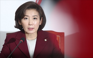 한국당, 與 '5·18' 공격에 '김경수'로 맞불 