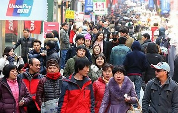 유통업계 "中·日 황금연휴 특수 잡아라"