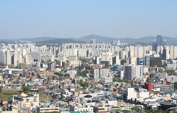 서울·수도권 미분양 공포 '스멀스멀'…건설사 공급 줄이고, 혜택 늘리고