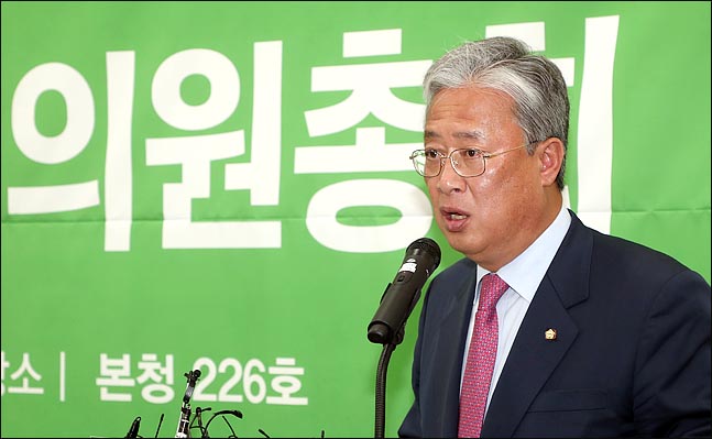 유성엽 "정의당과 교섭단체 구성? 총선에 마이너스" 