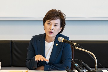 지역구 민심 달래기?…김현미 “나도 일산 출퇴근…교통대책 차질 없도록”