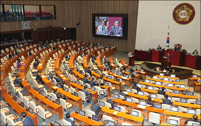 야당 의원들 "'北목선', 장관 물러나고 국정조사해야"