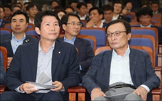 '사법개혁 띄우기' 돌입한 민주당…꽉 막힌 정국 '플랜B'는?