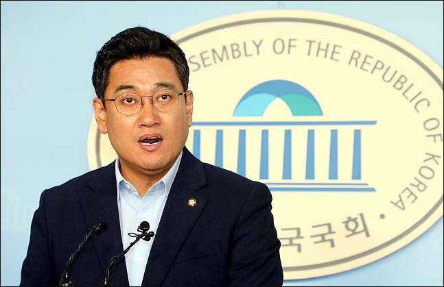 민주당 '몽니부리기'에 감정 폭발한 '중재자' 오신환