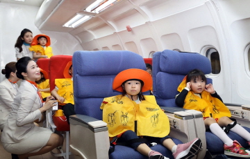 제주항공, 아동 대상 ‘항공안전체험교실’ 개최