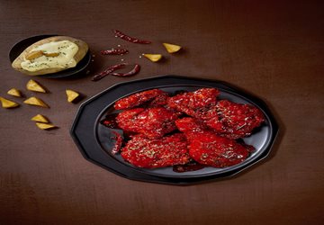 BBQ, 치명적인 매운맛의 '뱀파이어 치킨' 출시