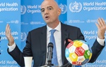 무관중 속 인판티노 FIFA 회장, 평양 직관 뒤 “너무 실망”