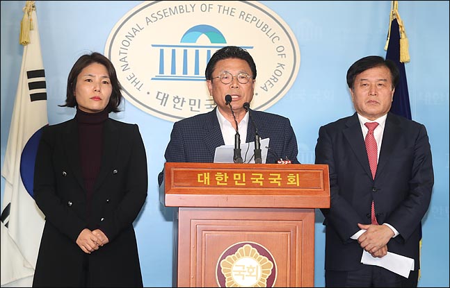 한국당 '인위적 물갈이' 폭풍…"현역 절반 이상 교체"
