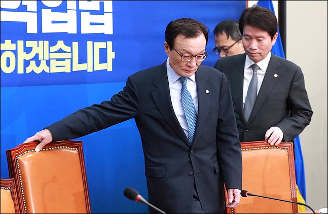 민주당, '한국당 패싱' 공식화…"4+1과 선거법 등 협상 시작"