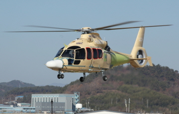 KAI, 국내 제작 소형민수헬기 첫 비행 성공