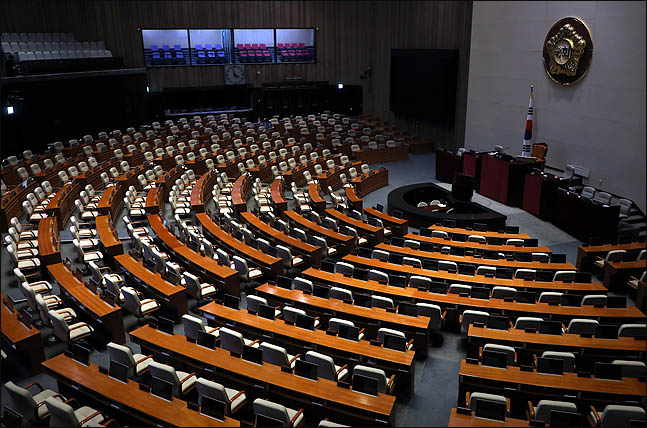 선거법 개정안, '더불어한국당'이 처리할까?