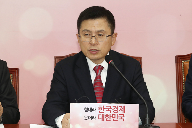 유승민계 포섭 시작한 한국당…새보수당 기선제압 시동?