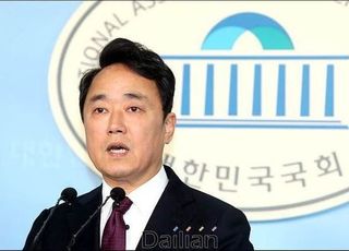 "'공수처는 보복용' 靑실세가 실토"…최강욱 발언에 비판 고조