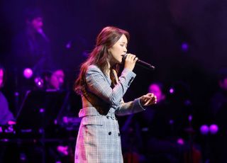 백지영, 광주·전주·서울 콘서트 잠정 연기 '코로나 확산 방지'