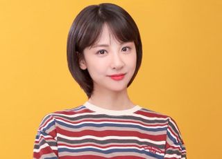 ‘워크맨’으로 뜬 김민아, 강호동·신동엽·이수근 소속사와 전속계약
