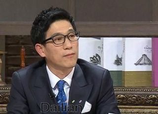 진중권, '더불어시민당' 출범에 "처음부터 짜고 치는 고스톱"