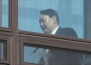 법치주의 파괴하는 윤석열 검찰총장 흔들기
