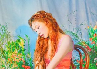 태연, 한차례 연기했던 신곡 ‘해피’…5월 4일 공개