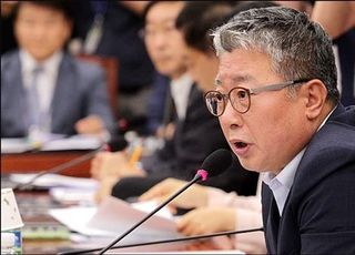 [윤미향 사태] 조응천, 민주당의 '친일몰이' 제동…"진영대결 자제해야"