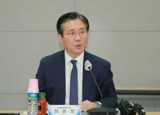 성윤모 장관 “섬유패션산업, 대기업 중심 고도화 추진”