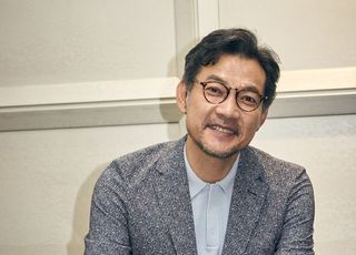 [D:인터뷰] 정진영 감독 "첫 영화 개봉, 발가벗겨진 기분"