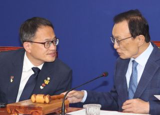 윤미향 이어 박주민·설훈·남인순 곽상도에 십자포화