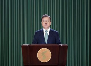 [고수정의 참견] 북한 자극만 한 문 대통령의 '구애'