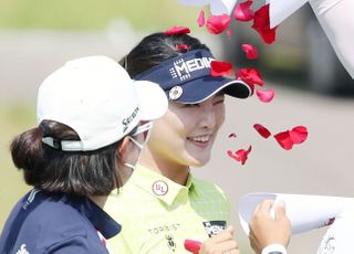 ‘1타차’ 유소연, 김효주 꺾고 한국여자오픈 우승