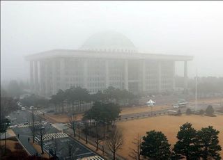 서까래를 기둥 삼을 수는 없다