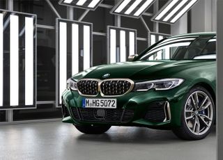 'M340i BMW 페리도트 그린 에디션' 온라인 한정 판매