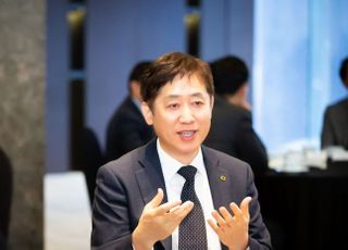 김주현 "카드사에 비우호적 현실, 신산업 역량 증명해 돌파해야"