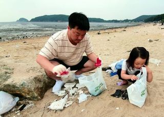 골목길부터 바닷가까지…BGF그룹, ‘펀택트 줍킹’ 봉사활동