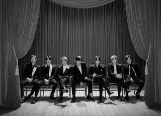 방탄소년단, 日오리콘 차트 이틀 연속 정상…누적판매량 50만장 돌파