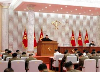 김정은, '핵 언급' 없었지만 '전쟁억제력 강화' 천명