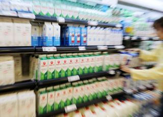 소비 주는데 가격 오르는 ‘우유’...먹거리 가격 줄줄이 상승 할라