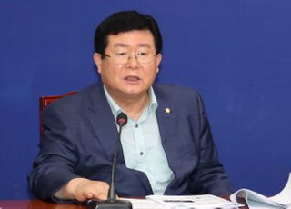 "물러나라"…與지도부, '독재 배격' 발언 윤석열 사퇴 압박