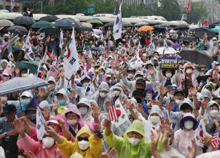 "광화문 집회에서 감염·전파 일어나"…관련 확진자 60명