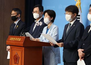 민주당 "통합당, 이달까지 공수처 추천위 선임 안하면 법 개정"