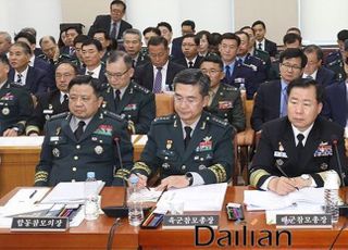 국방장관 교체…신임 장관에 서욱 육참총장