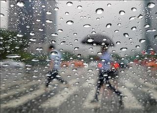 [내일날씨] 전국 흐리고 비…‘하이선’ 북상 영향