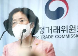 '뒷광고' 논란 후 유튜버 만난 공정위원장 "적응 기간 이후 법 엄정 집행"