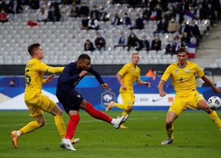 [UEFA 네이션스리그] ‘차기 발롱도르’ 음바페, 호날두에 좌절 안기나