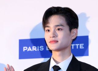 &lt;포토&gt; AB6IX 이대휘 '여심 녹이는 훈훈함'